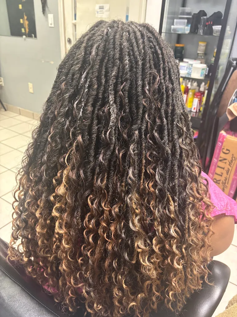 Fara's Hair Studio LLC style photo 1